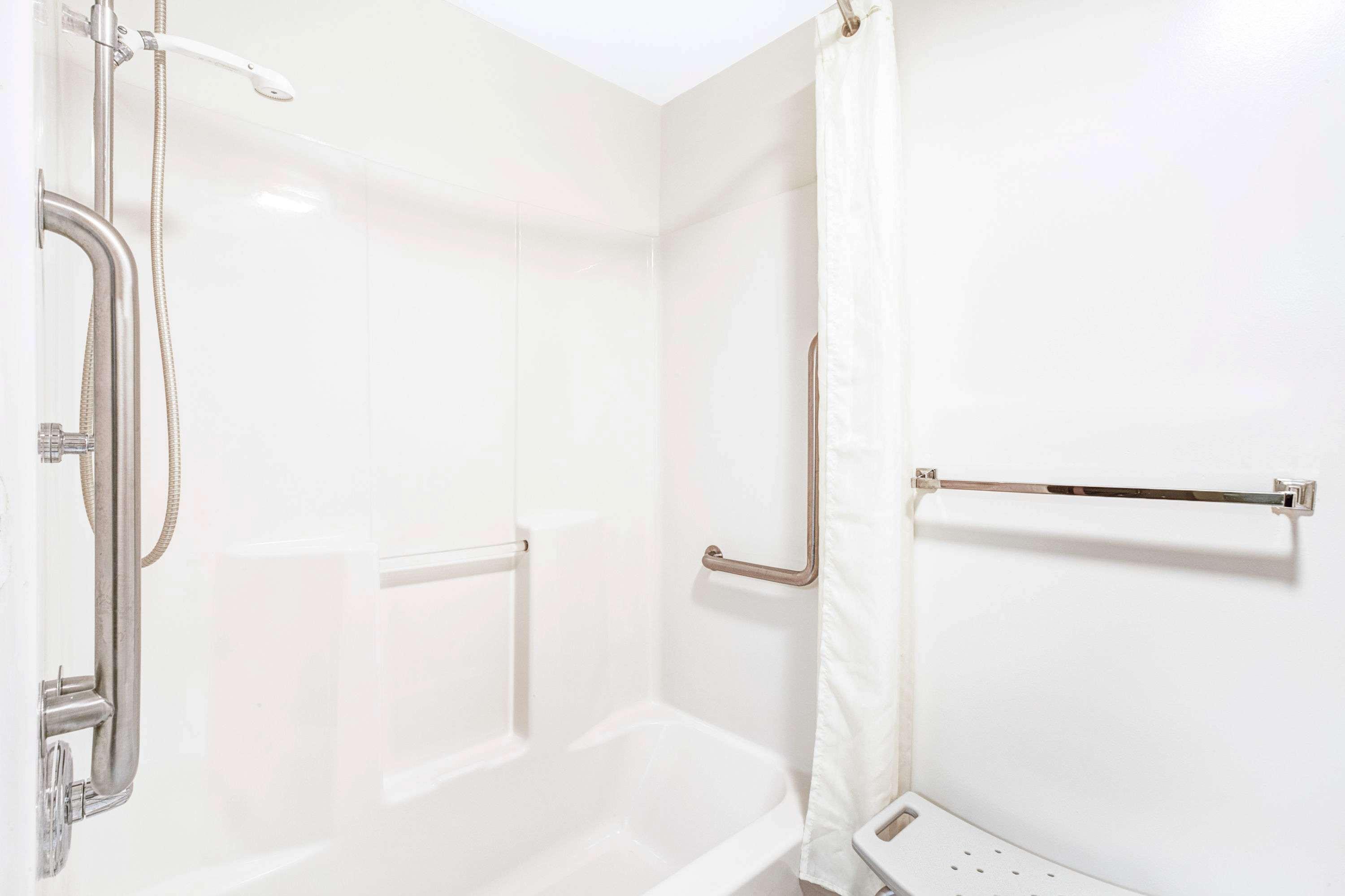 Super 8 By Wyndham Mchenry Fox Lake Area Ngoại thất bức ảnh