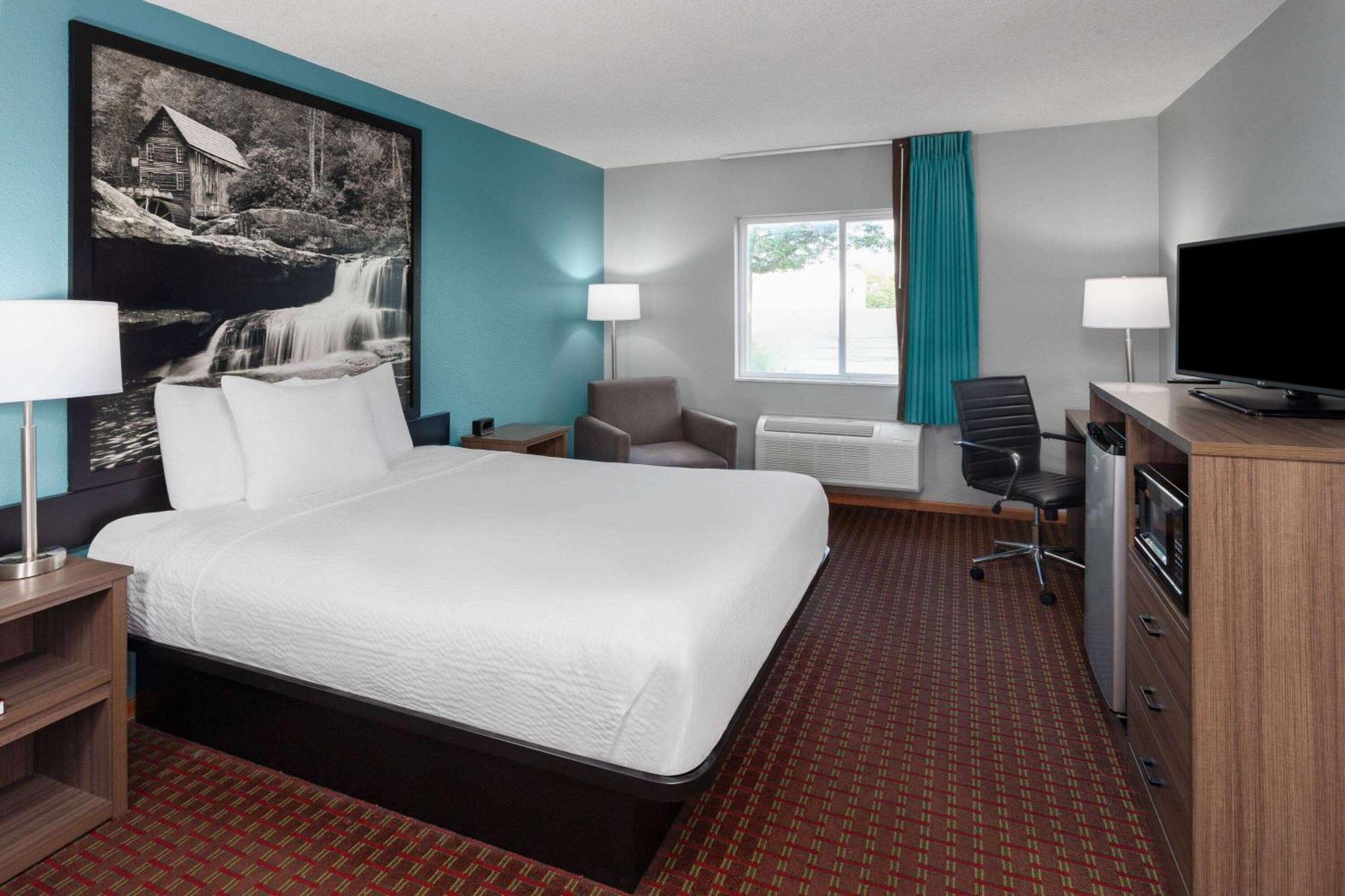 Super 8 By Wyndham Mchenry Fox Lake Area Ngoại thất bức ảnh